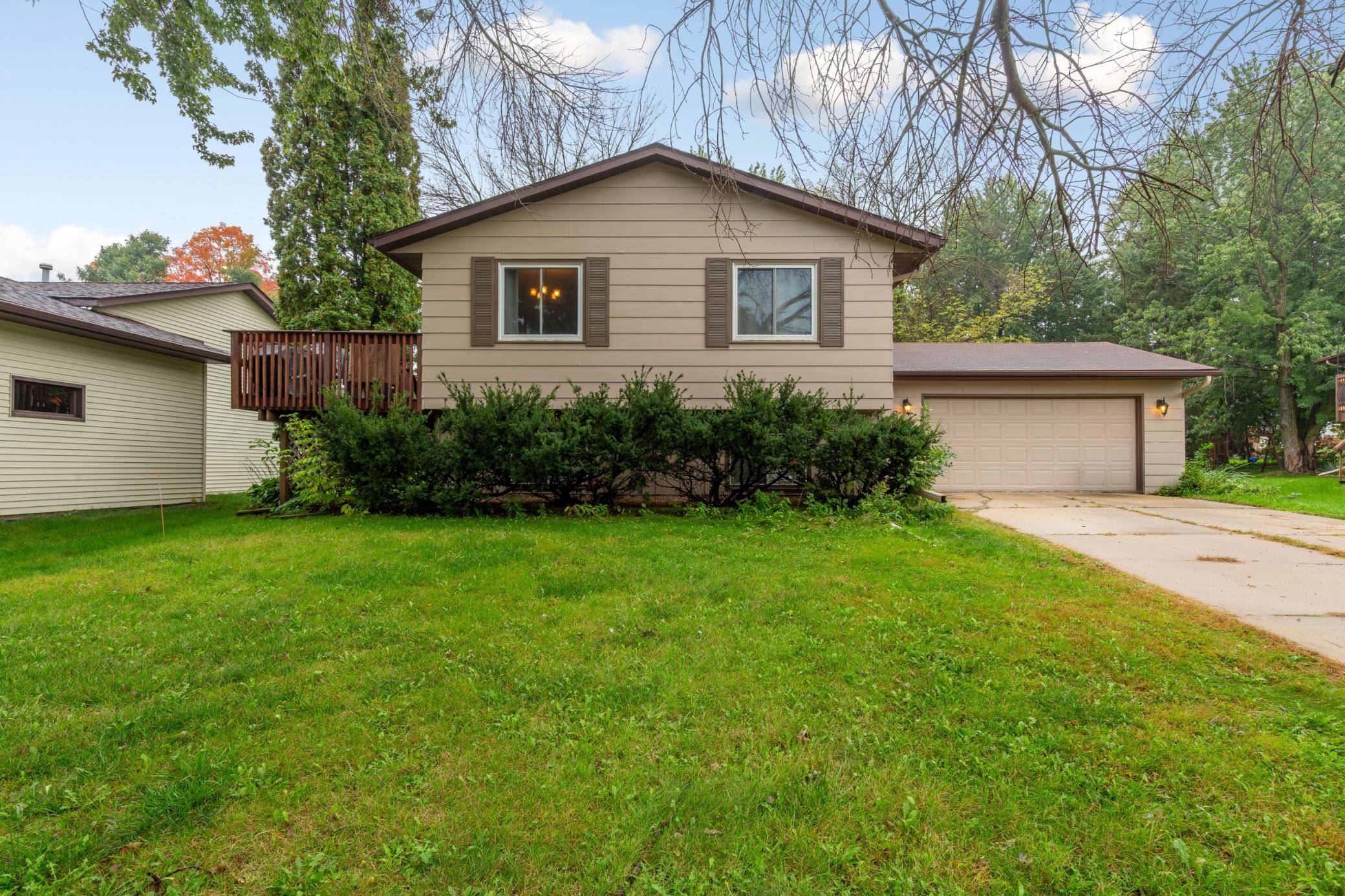 8 Aspen CT, Faribault, MN 55021