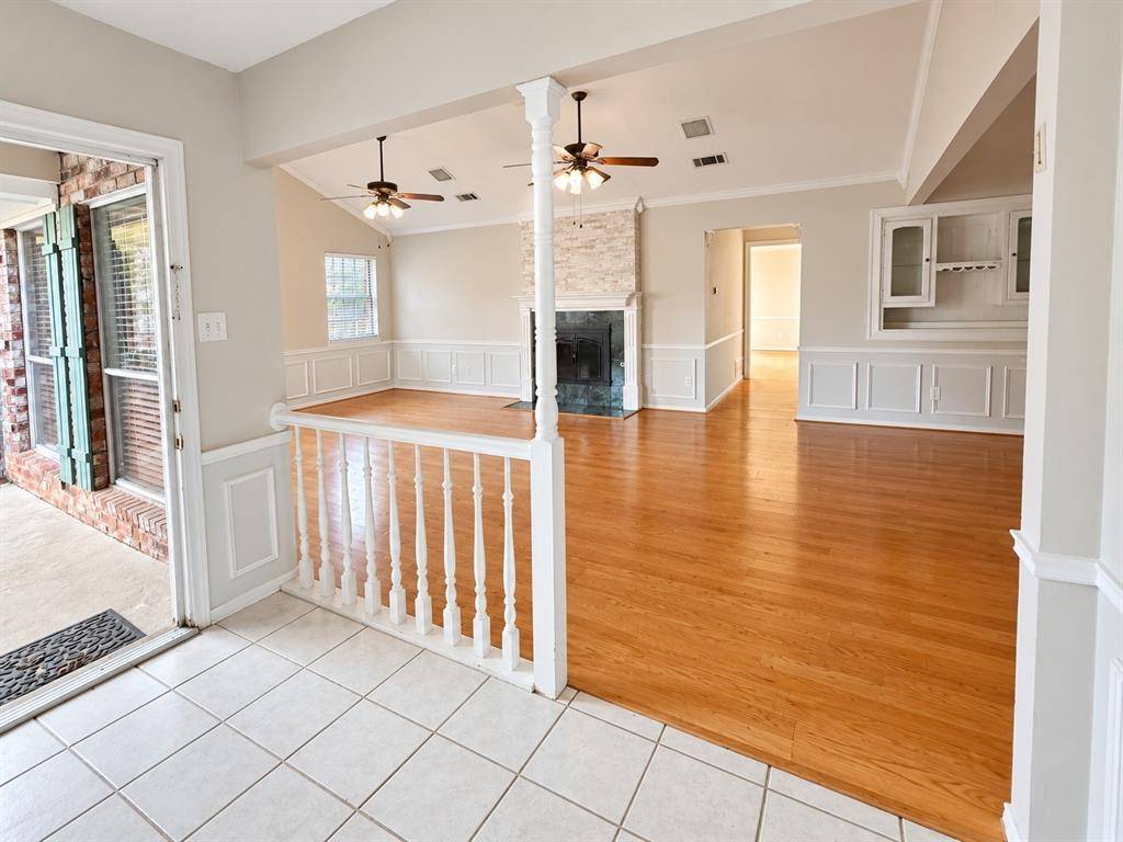 17922 Hillcrest Road, Dallas, TX 75252