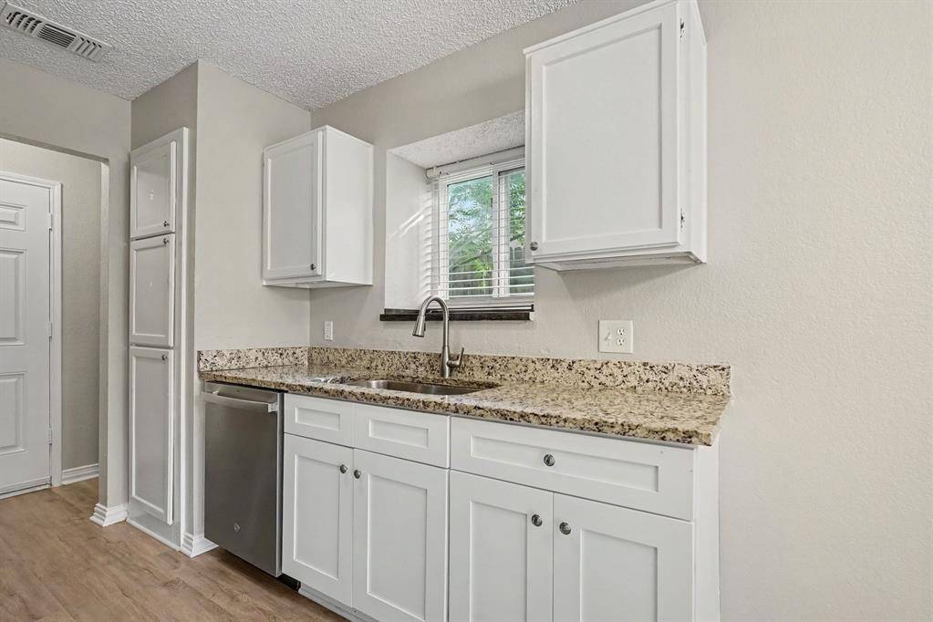 7500 Little Rock Lane, Fort Worth, TX 76120