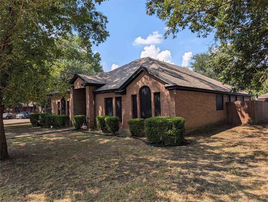127 Pecan Grove, Lancaster, TX 75146