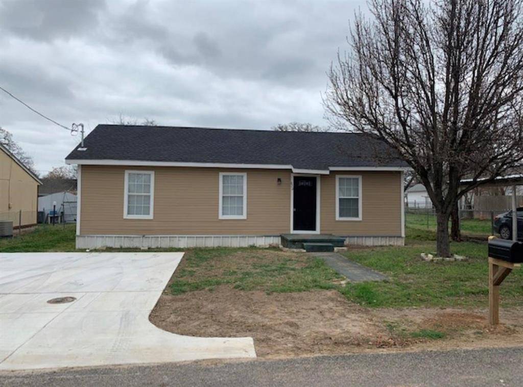 670 W Oak Street, Stephenville, TX 76401