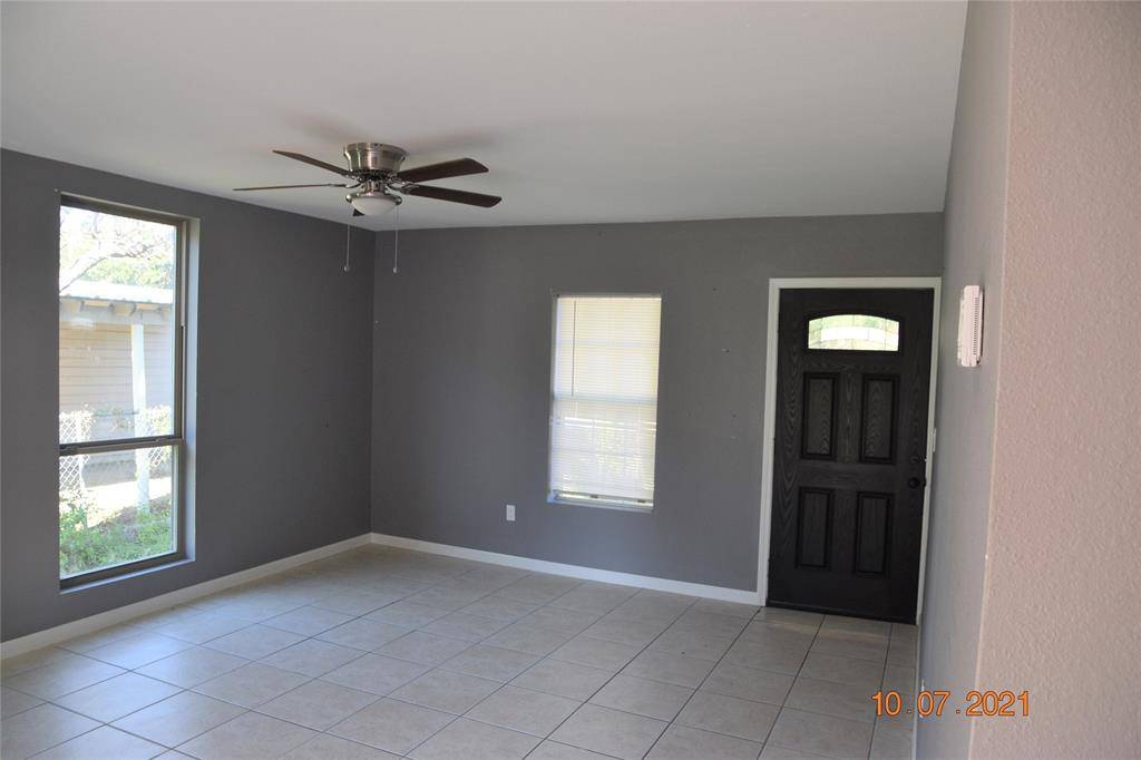 670 W Oak Street, Stephenville, TX 76401