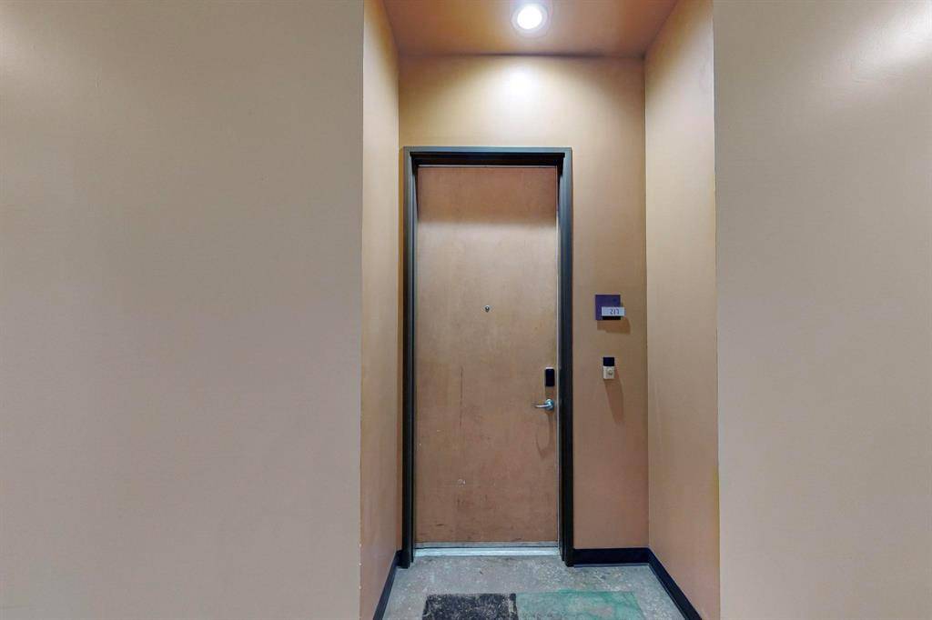 2502 Live Oak Street #217, Dallas, TX 75204