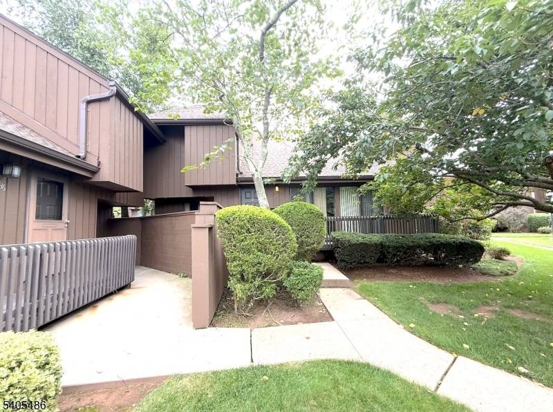 237 Kingsberry Dr #237, Franklin Twp., NJ 08873