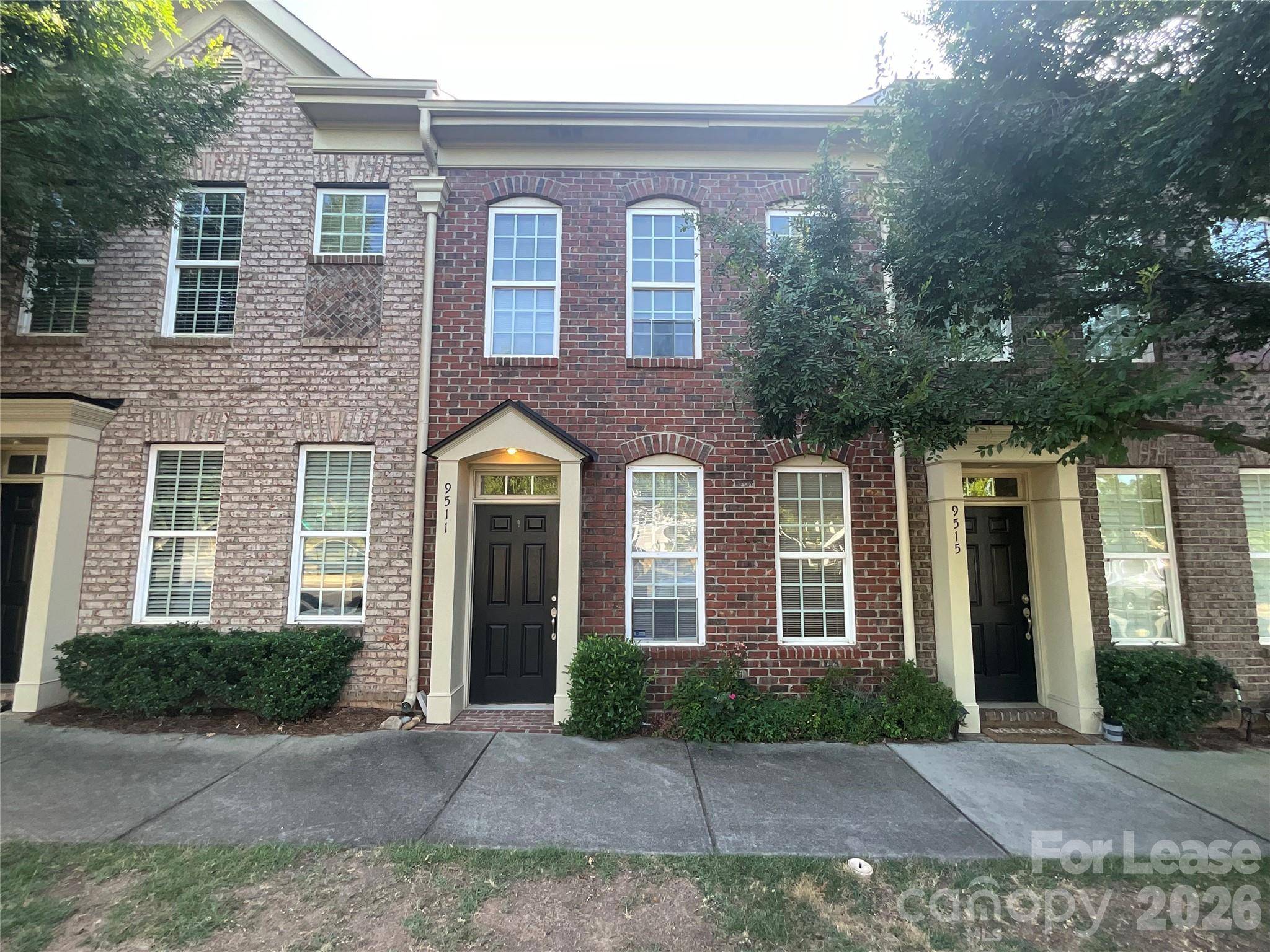 9511 Longstone LN, Charlotte, NC 28277
