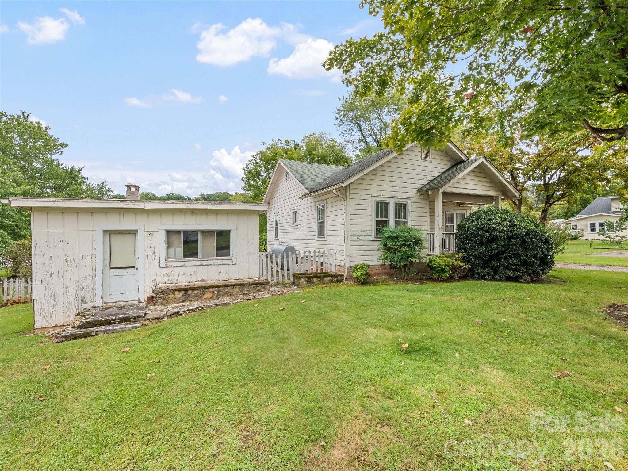102 W Marshall ST, Waynesville, NC 28786