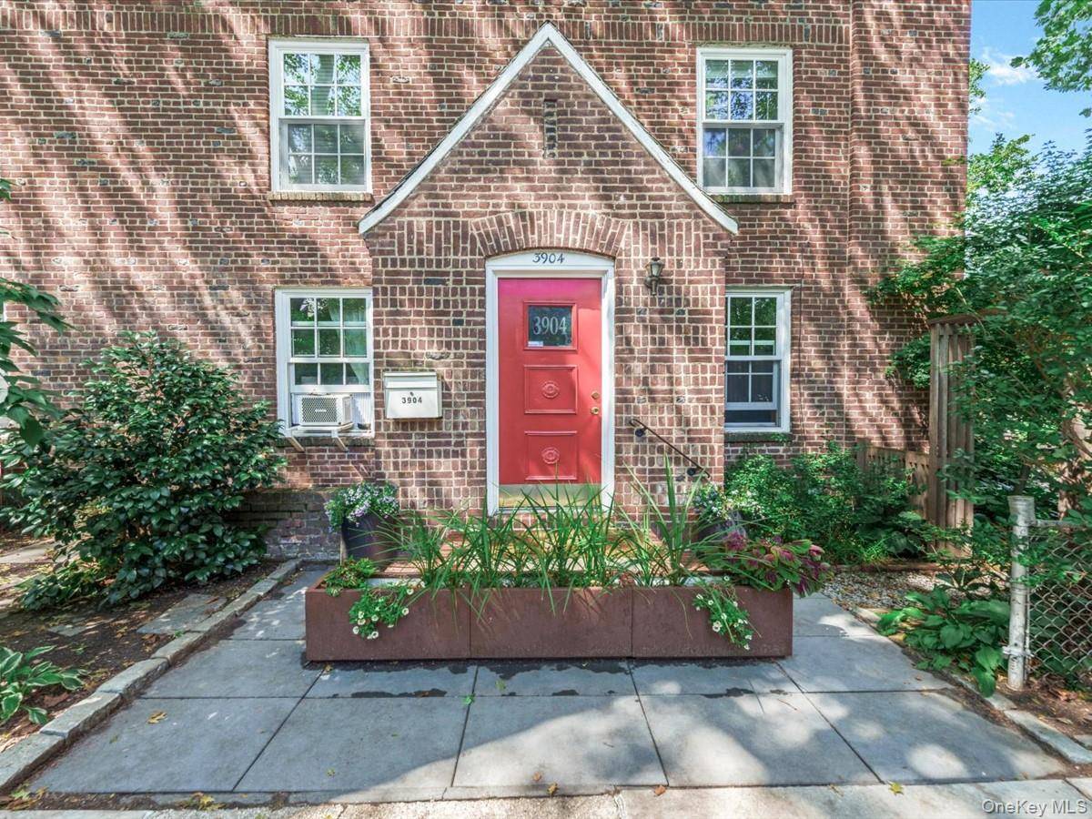 3904 49th ST, Sunnyside, NY 11104