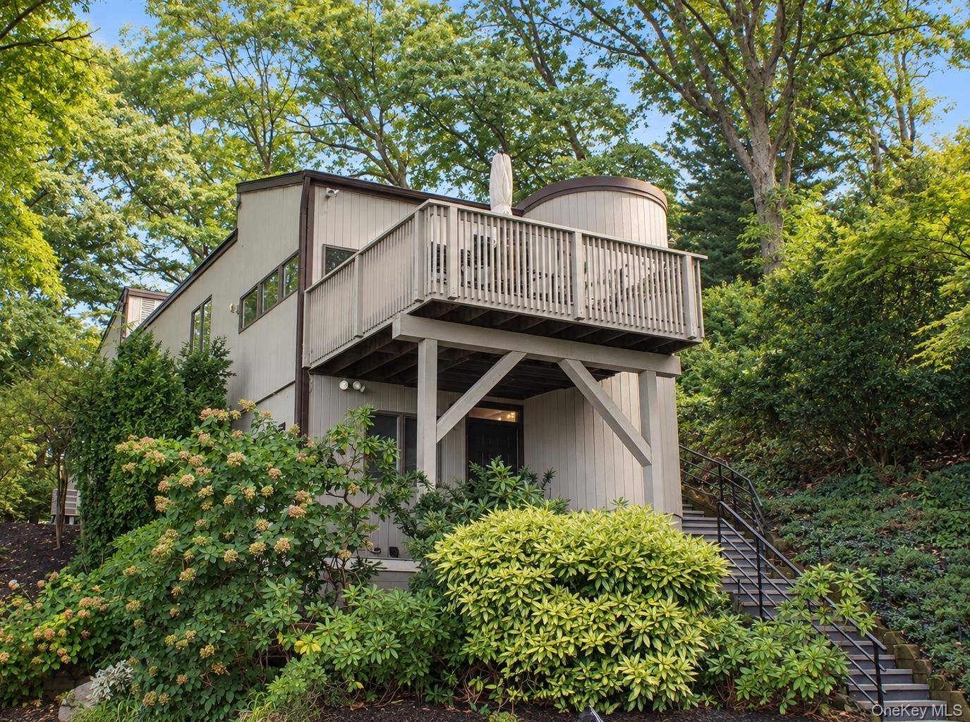 732 Sound View RD, Mill Neck, NY 11771