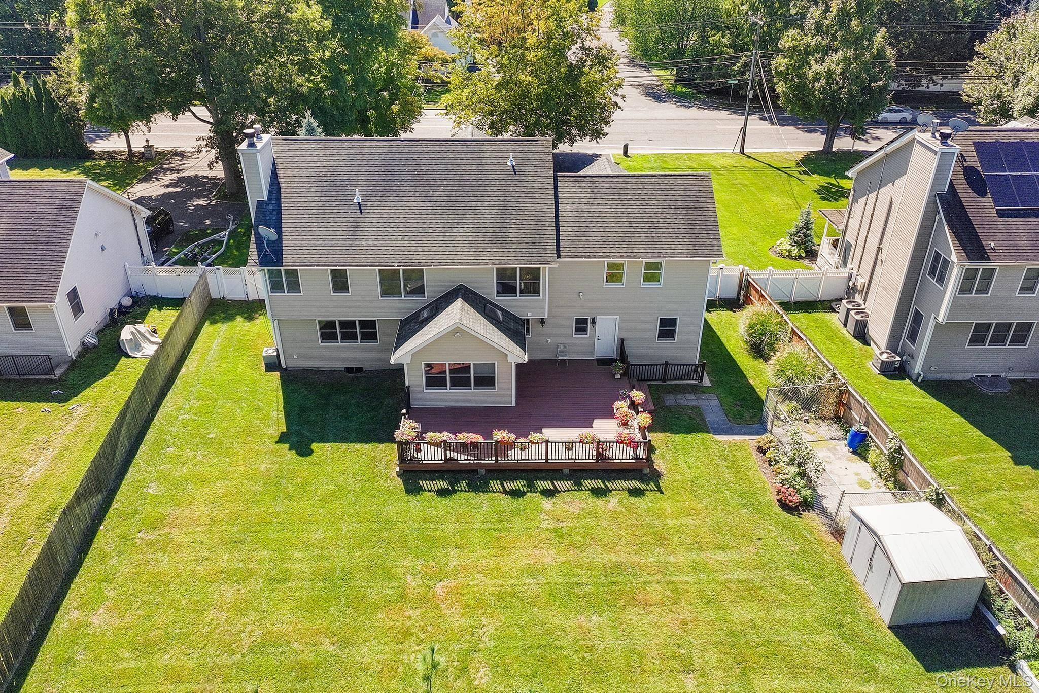 155 Little Plains RD, Huntington, NY 11743