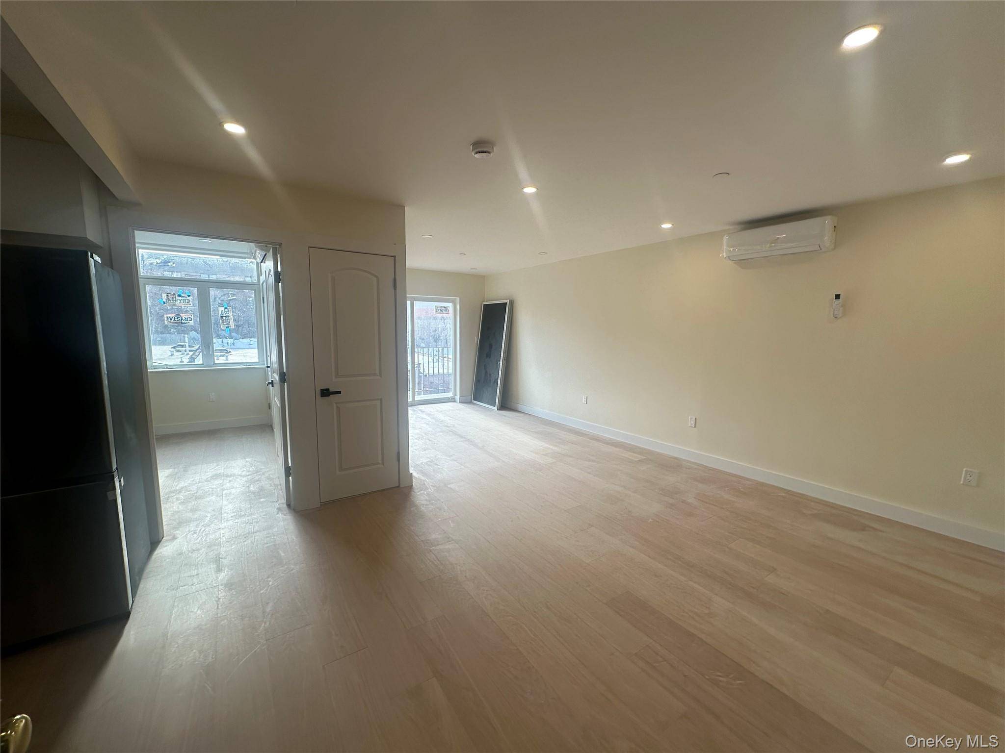 8840 54th AVE #2B, Elmhurst, NY 11373