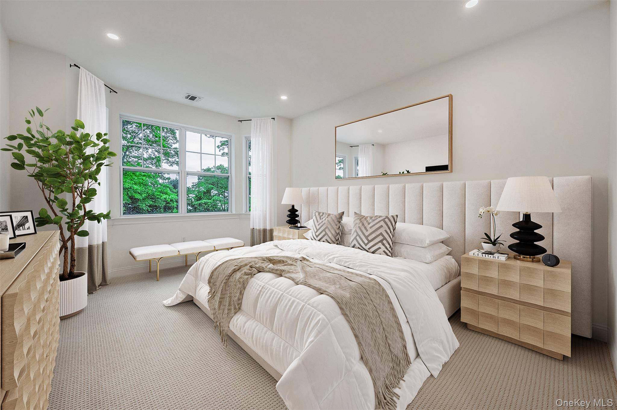 40 August CIR #40, East Northport, NY 11731