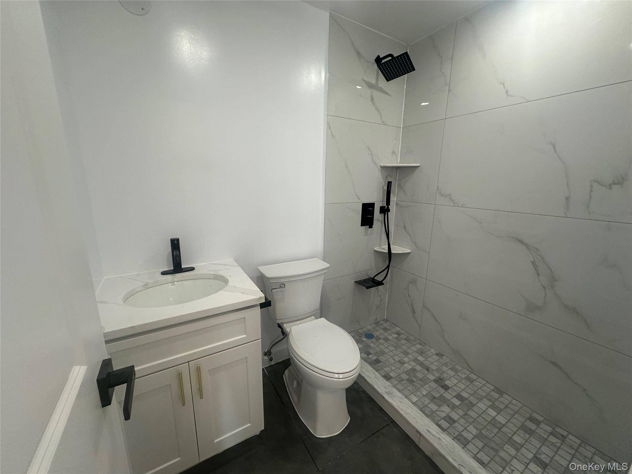 8840 54th AVE #3A, Elmhurst, NY 11373