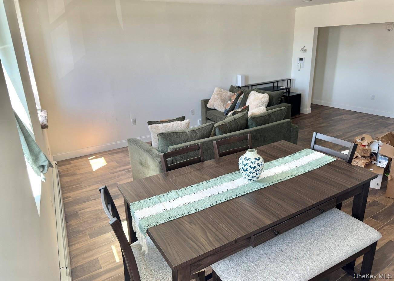 106 Hempstead TPKE #14, West Hempstead, NY 11552