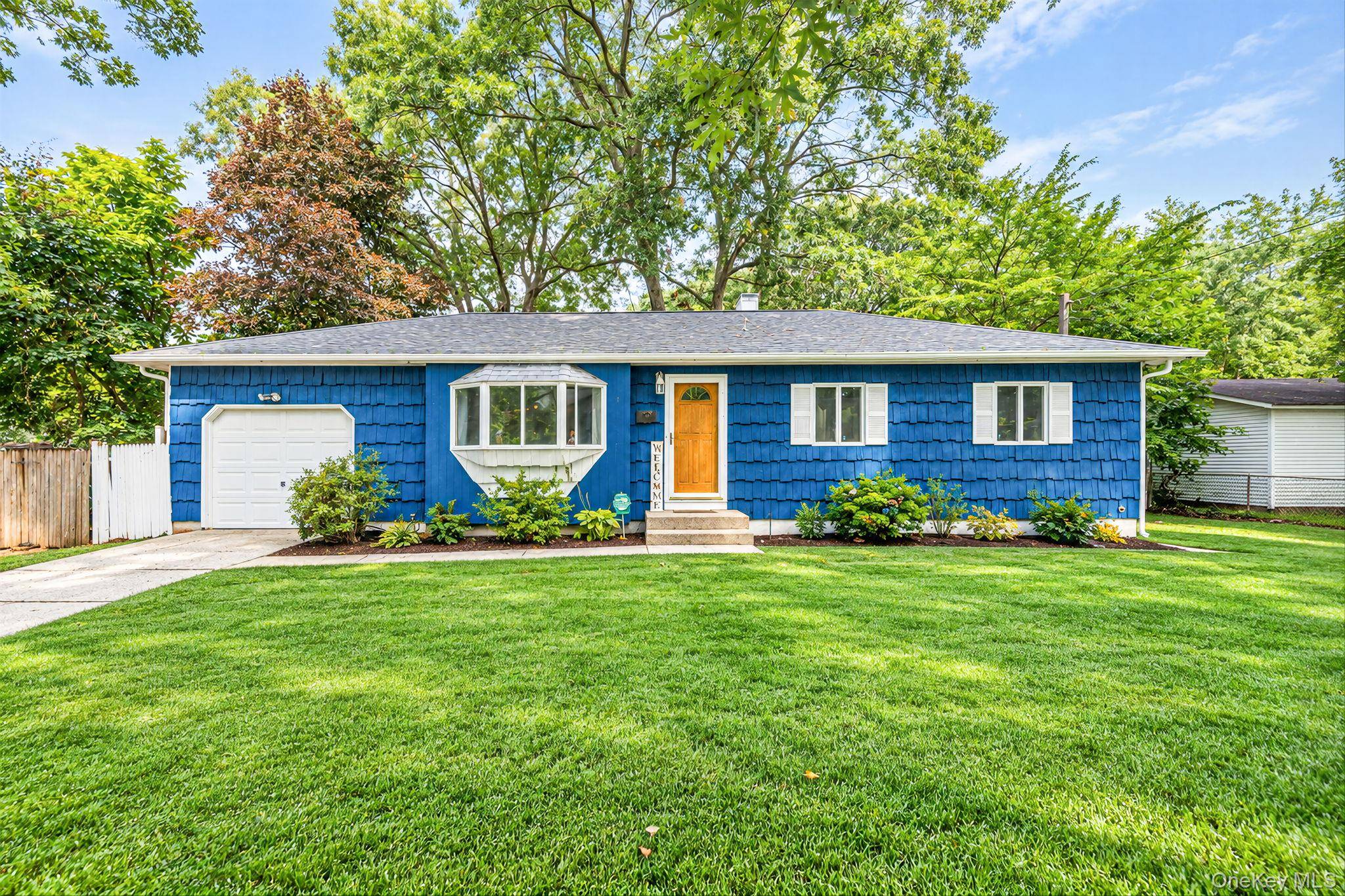 45 Spruce ST, Selden, NY 11784