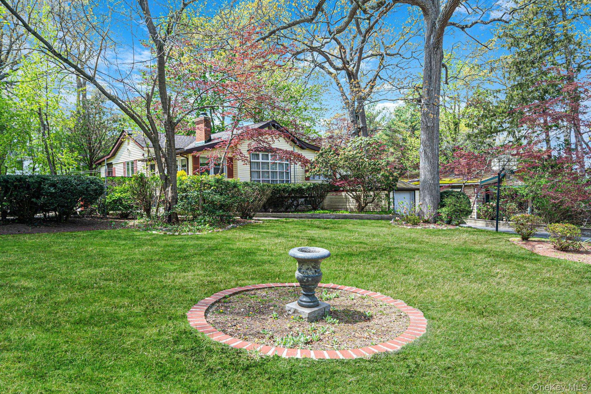 18 Houghton BLVD, Stony Brook, NY 11790