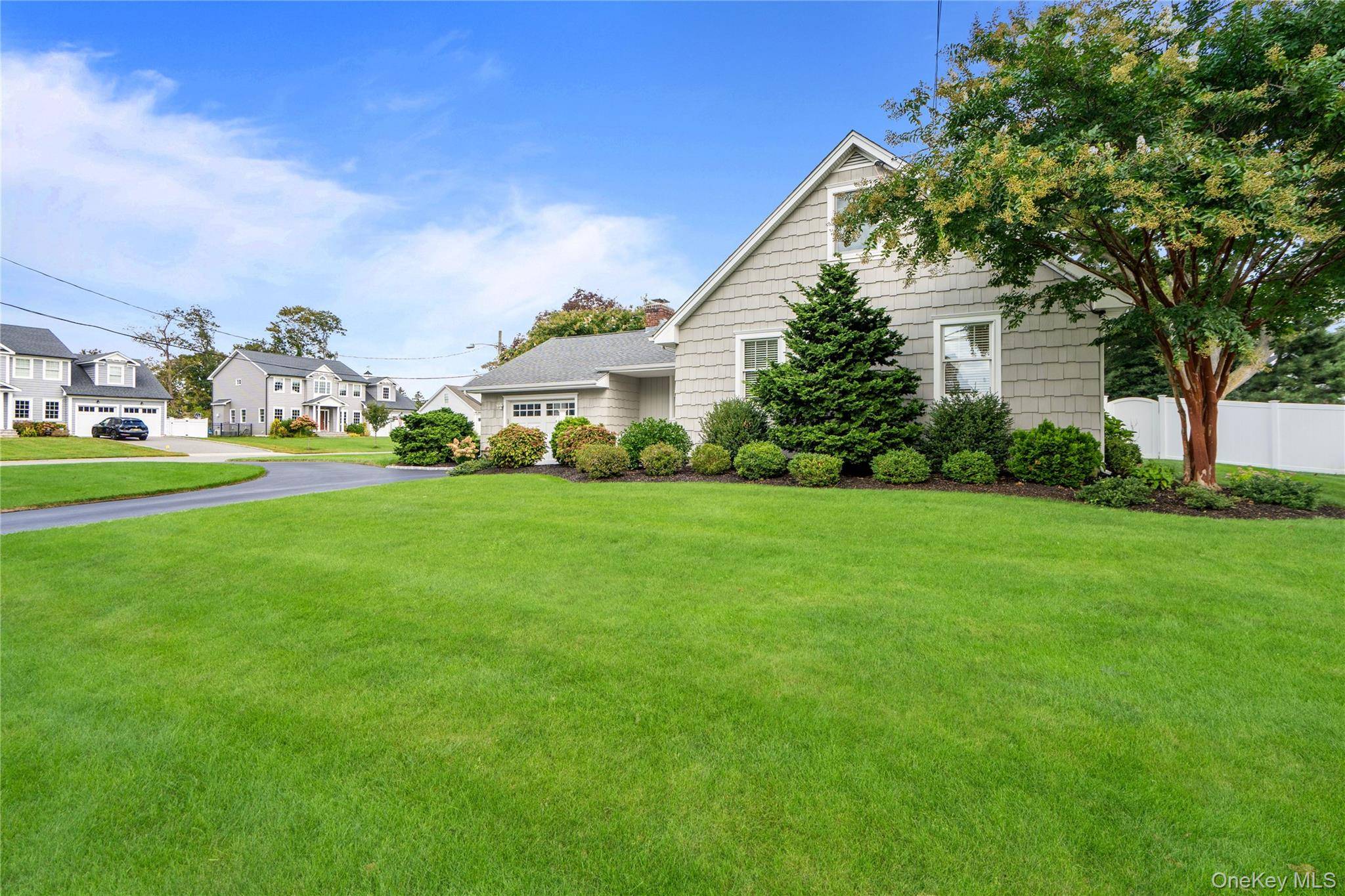 99 Benson AVE, Sayville, NY 11782