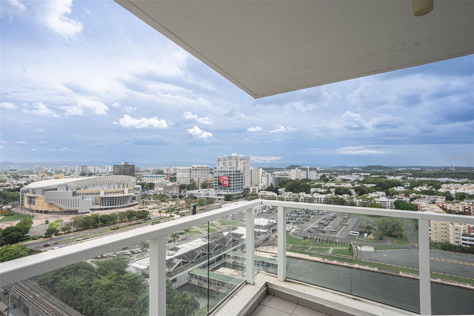 48 AVE.LUIS MUÑOZ RIVERA #2007, San Juan, PR 00918