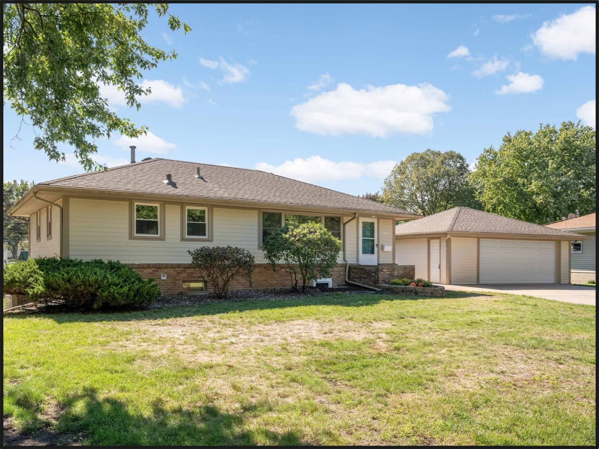 5817 Pearson DR, Brooklyn Center, MN 55429