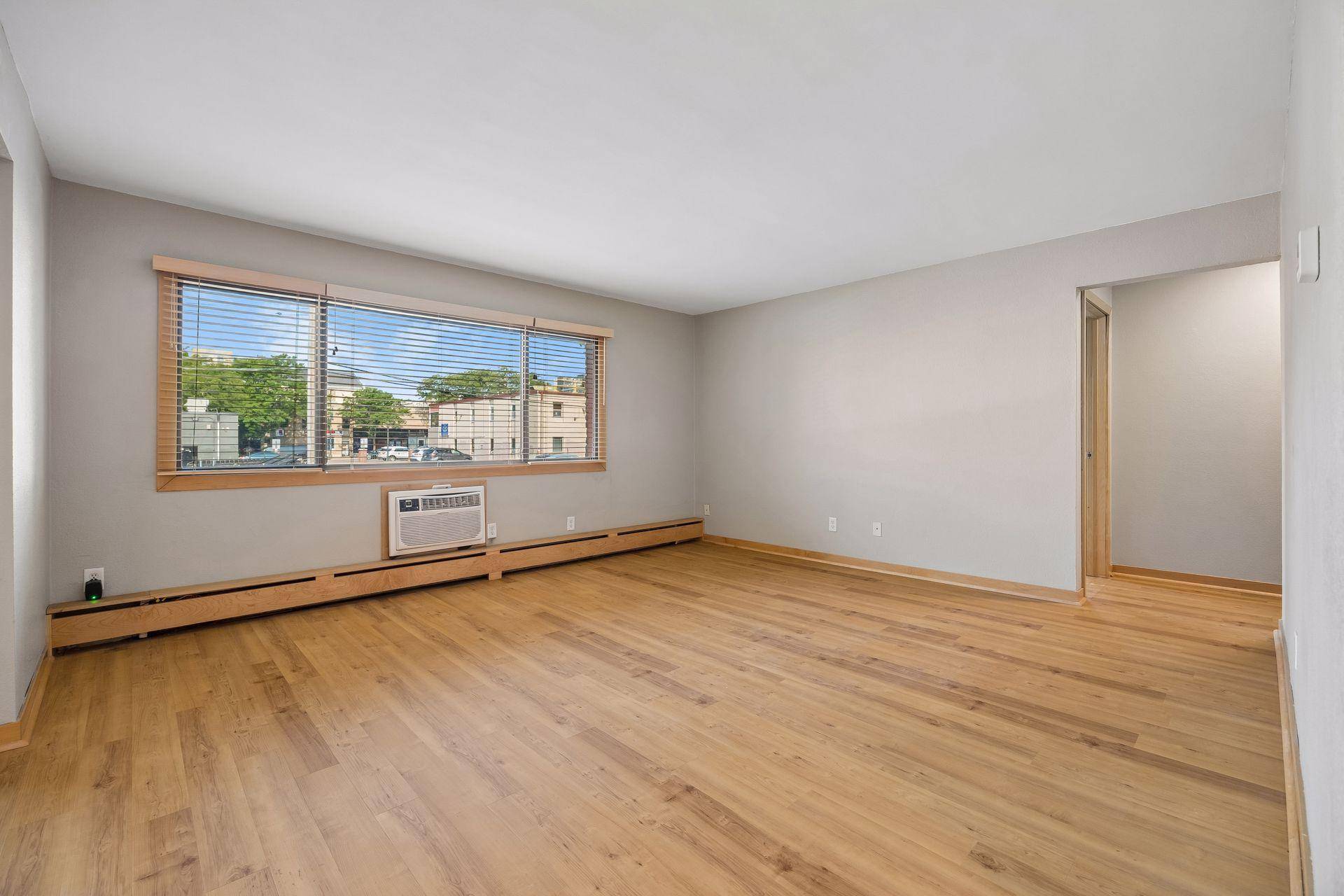 2532 1st AVE S #208, Minneapolis, MN 55404