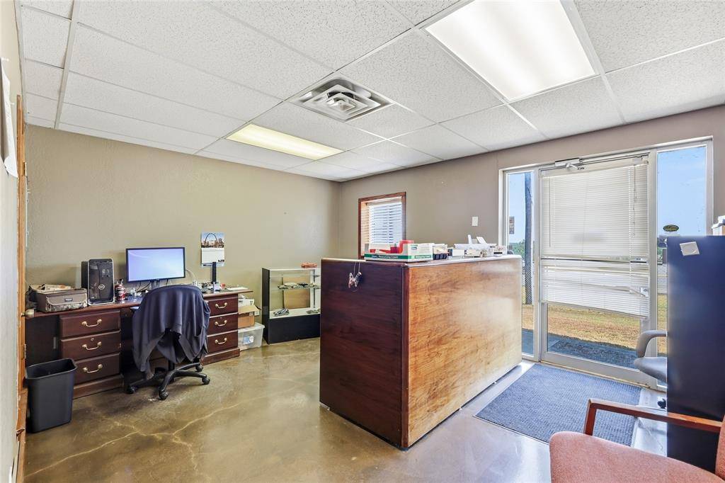 1520 Southeast Parkway, Azle, TX 76020