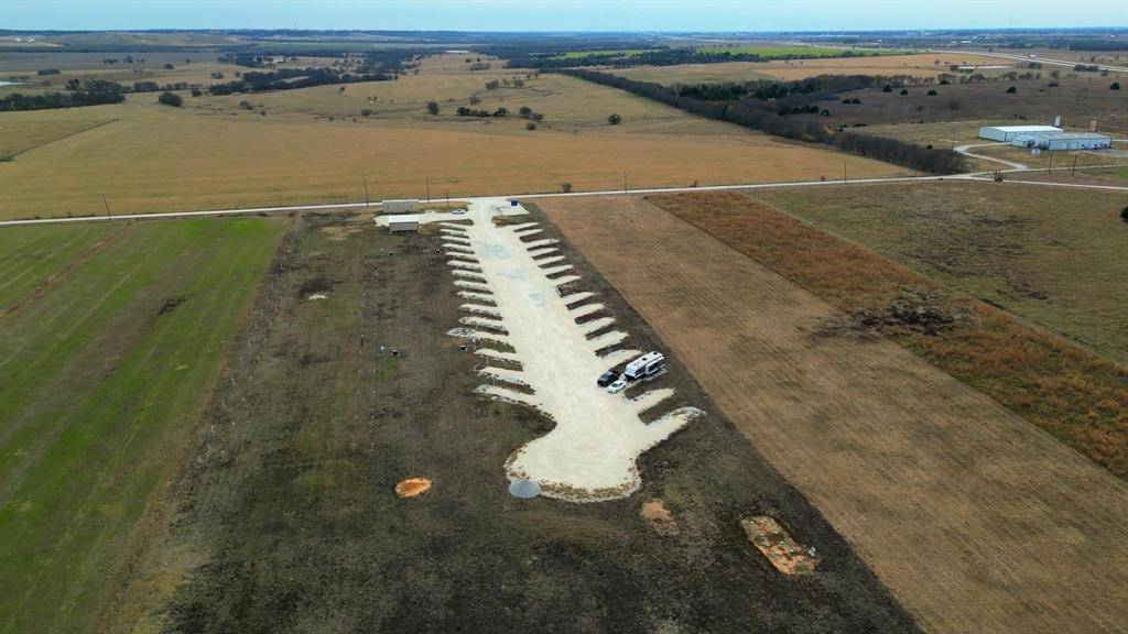 125 HCR 4415, Grandview, TX 76050