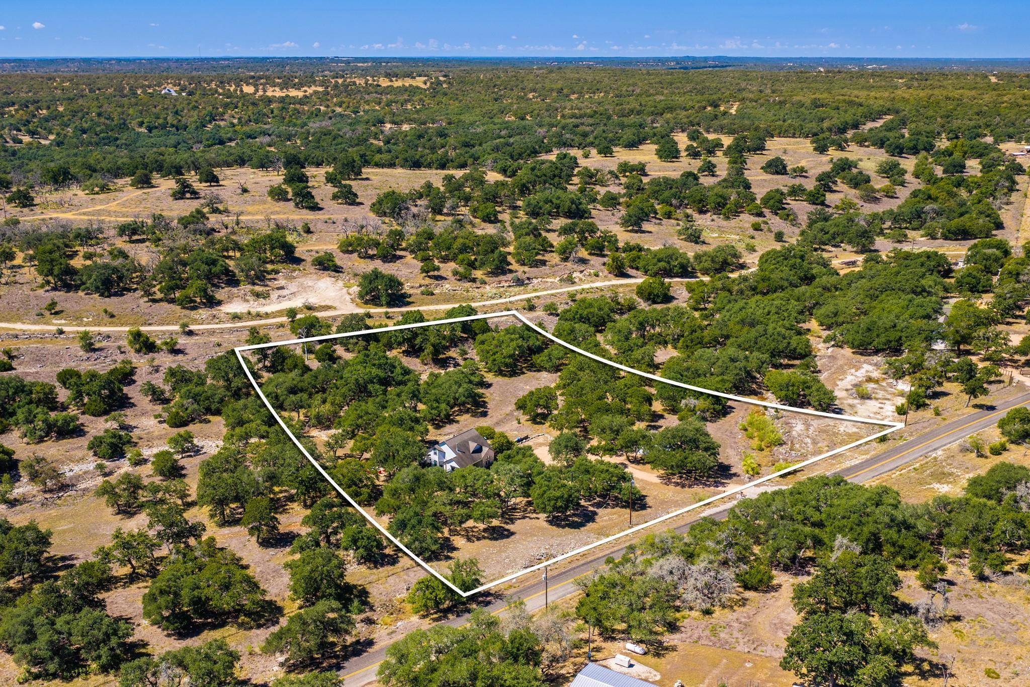 3498 Grape Creek RD, Fredericksburg, TX 78624