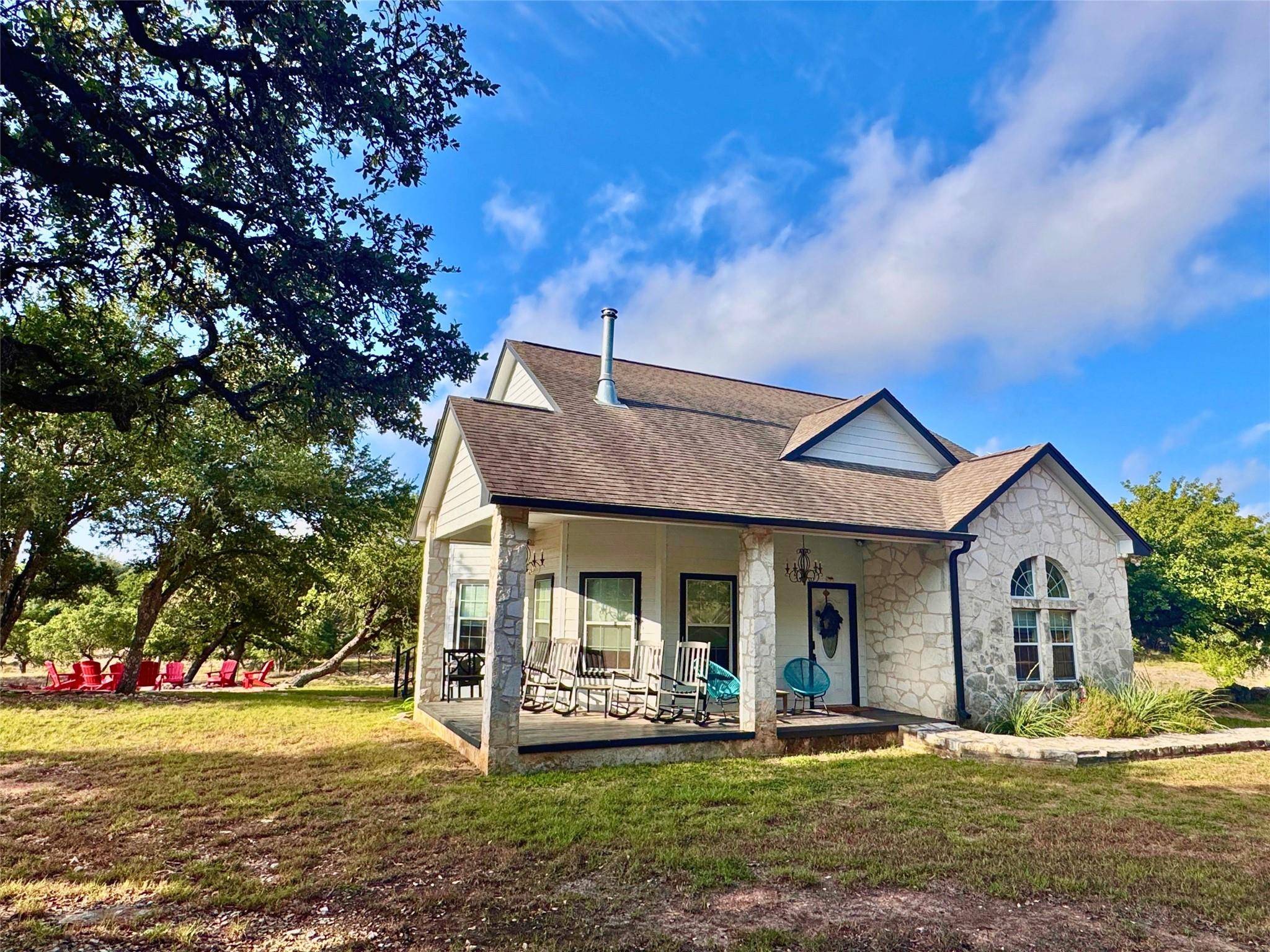 3498 Grape Creek RD, Fredericksburg, TX 78624