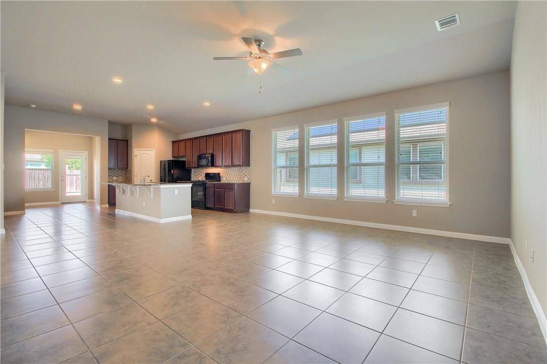 8120 Rosano ST, Round Rock, TX 78665