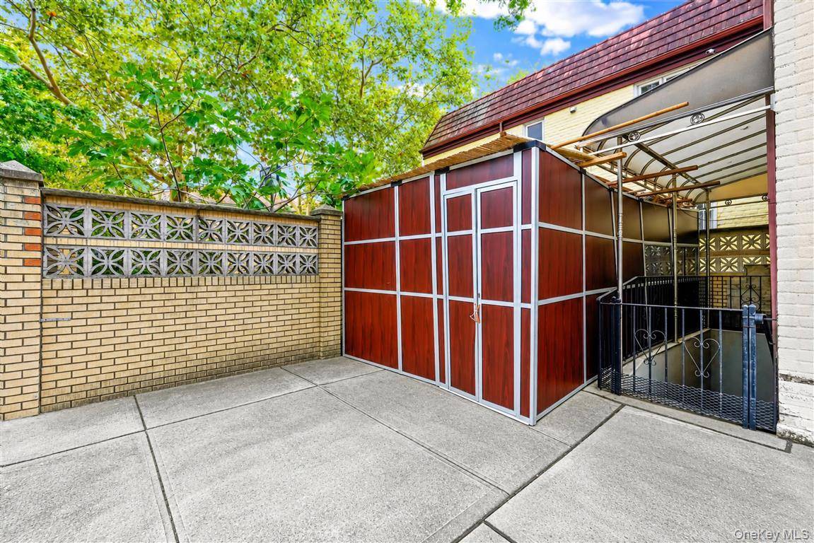 64-16 110th ST, Forest Hills, NY 11375