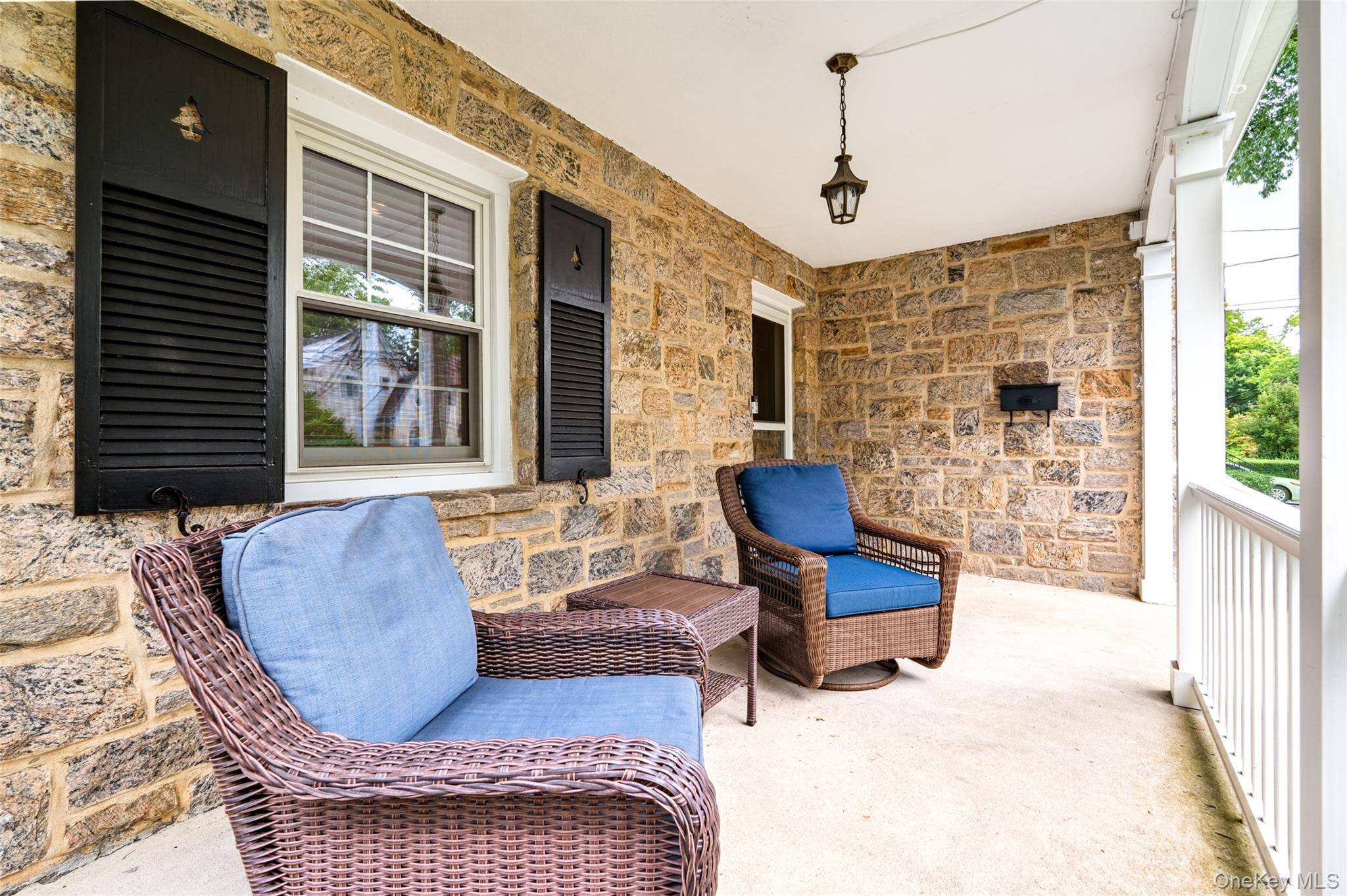 34 Smith AVE, White Plains, NY 10605