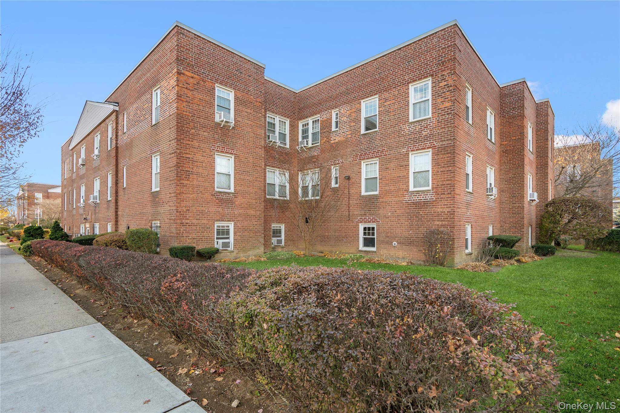200 N Village AVE #100, Rockville Centre, NY 11570