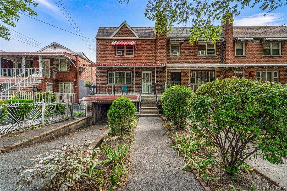 3118 Eastchester RD, Bronx, NY 10469