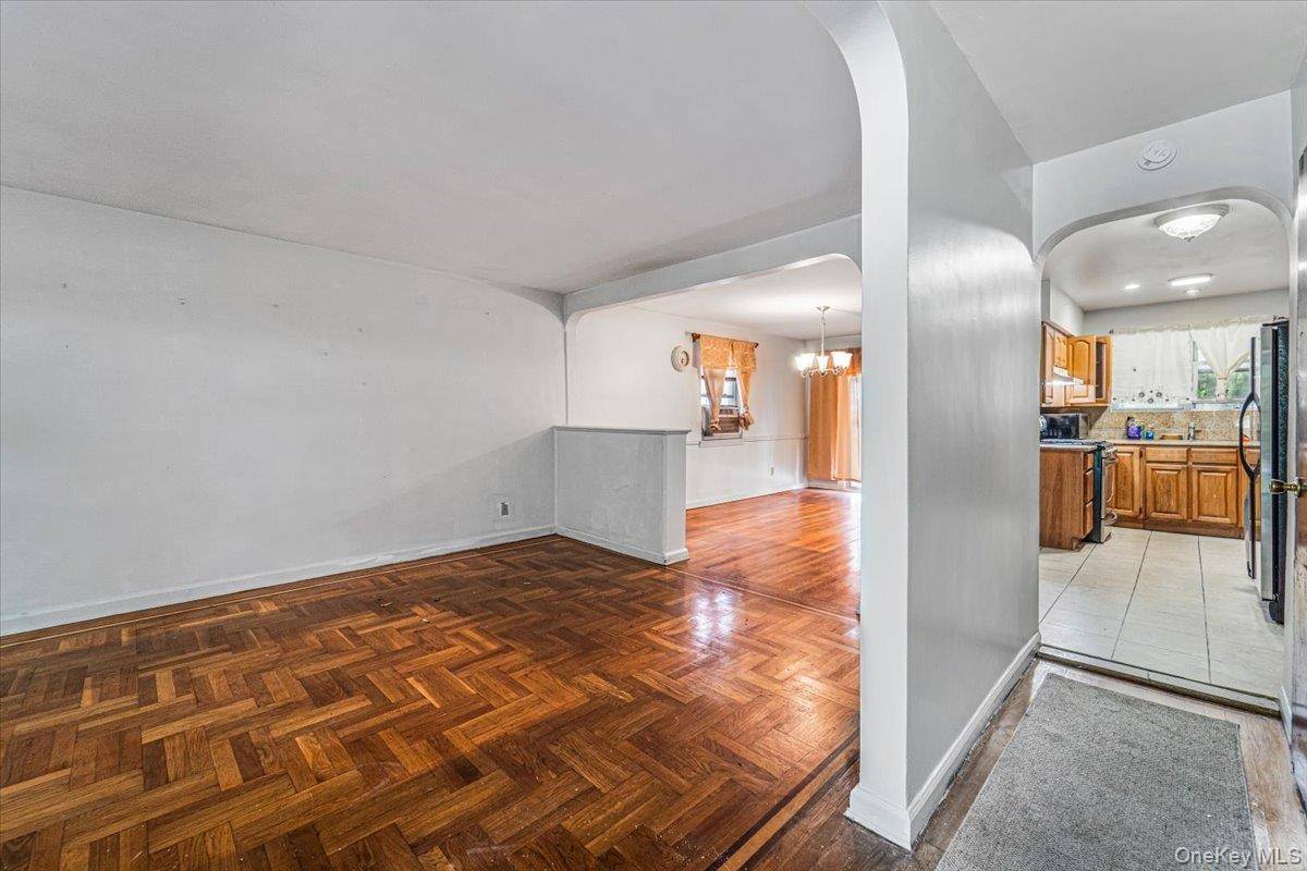 3118 Eastchester RD, Bronx, NY 10469
