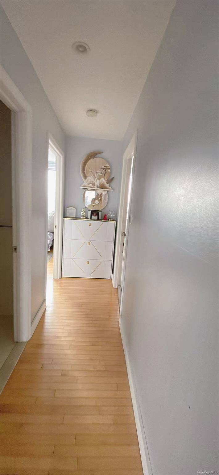14326 41st AVE #10B, Flushing, NY 11355