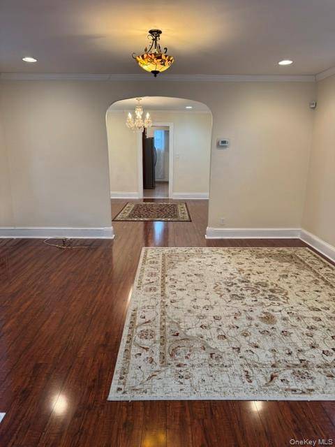 78-22 64th LN, Glendale, NY 11385