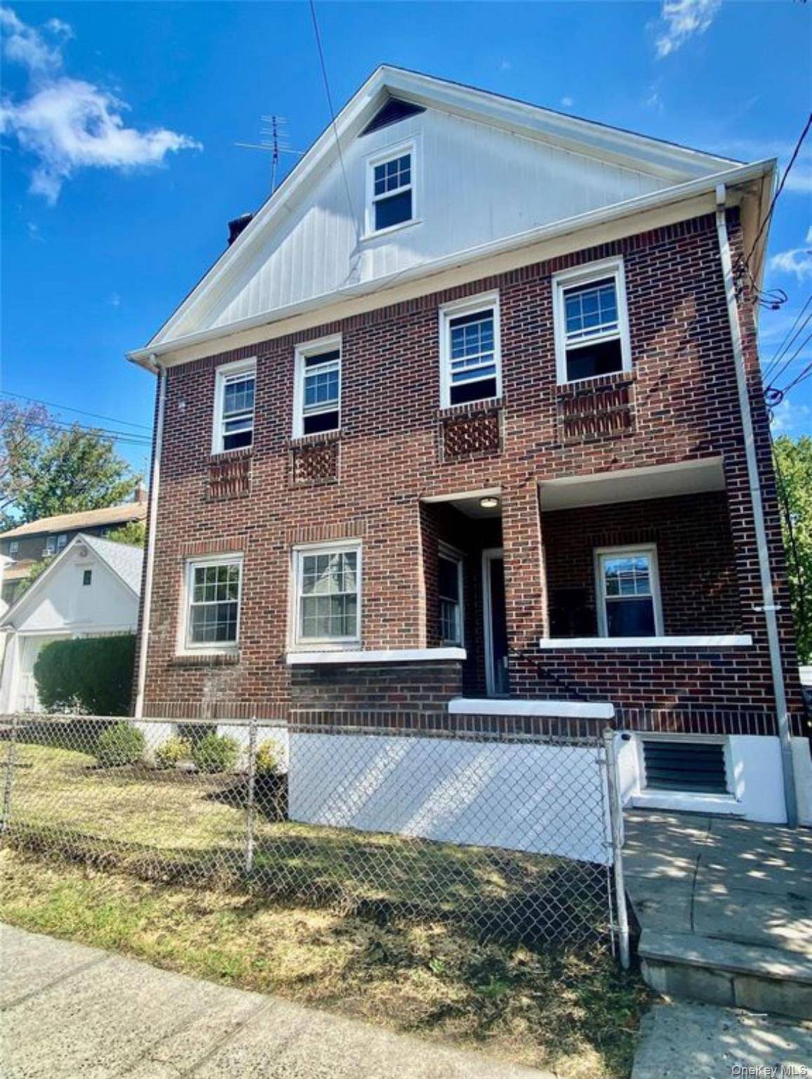 53 Madeleine AVE #2, New Rochelle, NY 10801