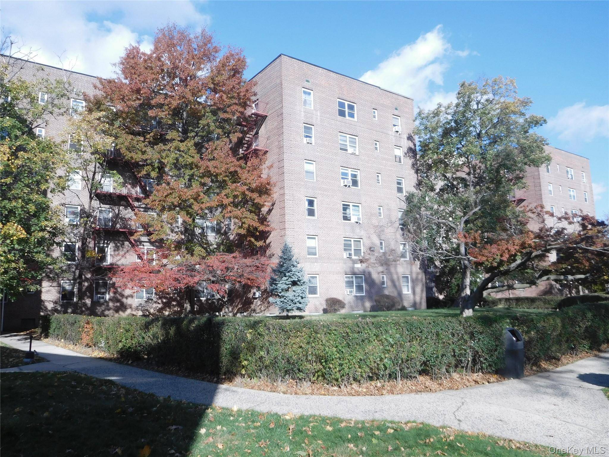 147-35 38th Ave #B44, Flushing, NY 11354
