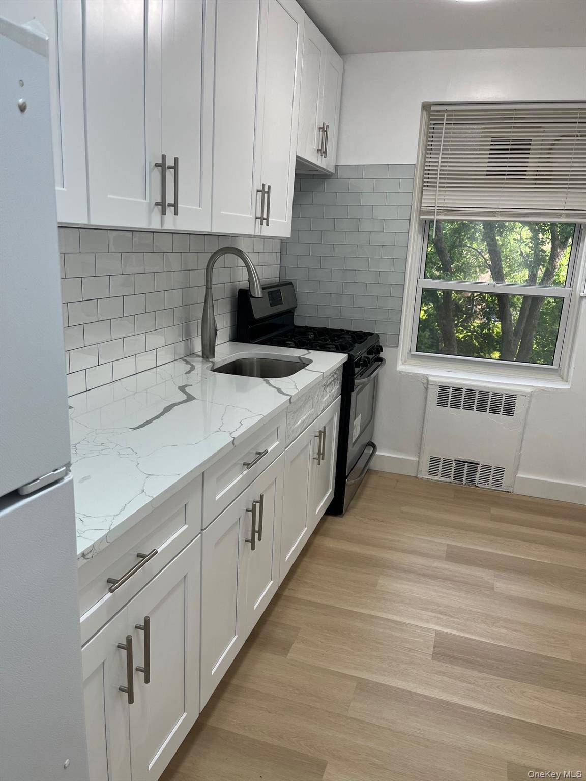 147-35 38th Ave #B44, Flushing, NY 11354