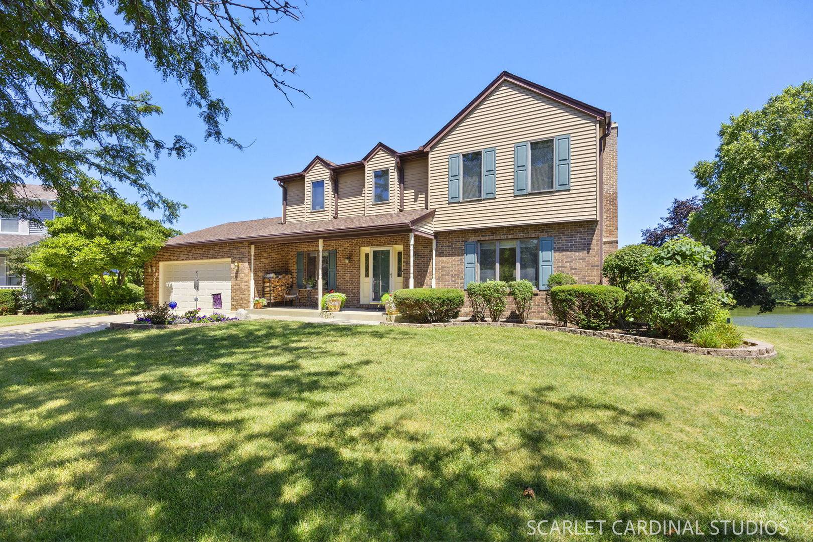 36 Crofton CT, Oswego, IL 60543