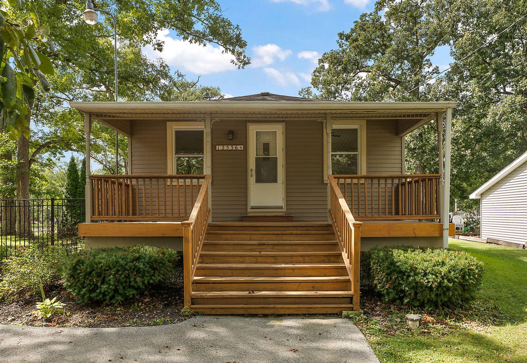 12536 Parrish Avenue, Cedar Lake, IN 46303