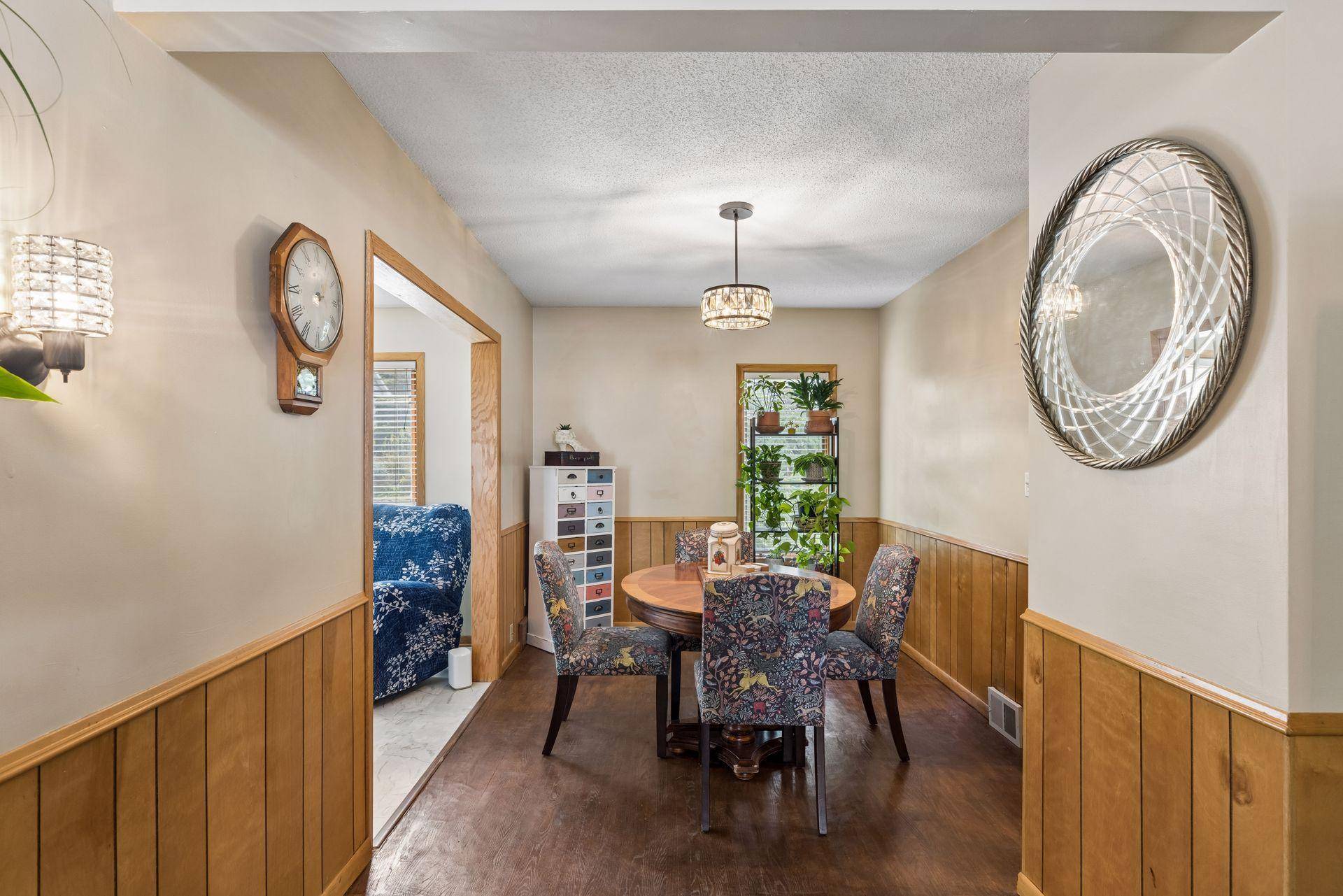 1190 Ottawa AVE, West Saint Paul, MN 55118