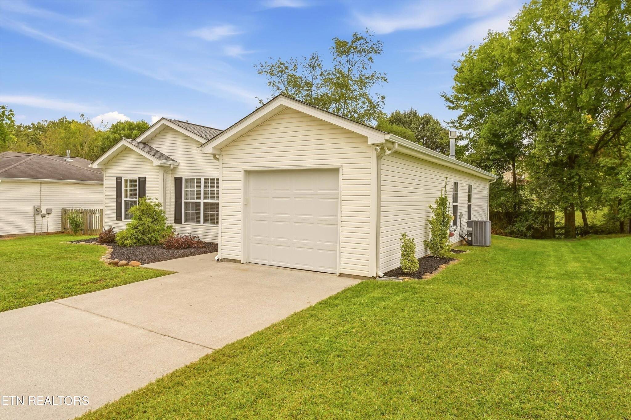2326 Slate Valley Lane, Knoxville, TN 37923