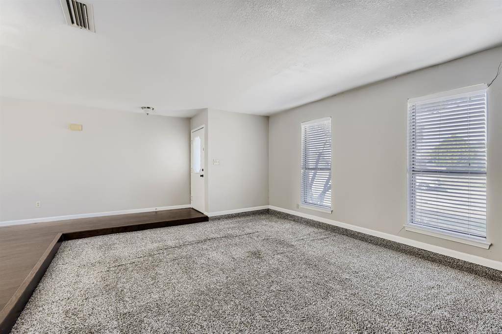 1012 Bellflower Drive, Carrollton, TX 75007