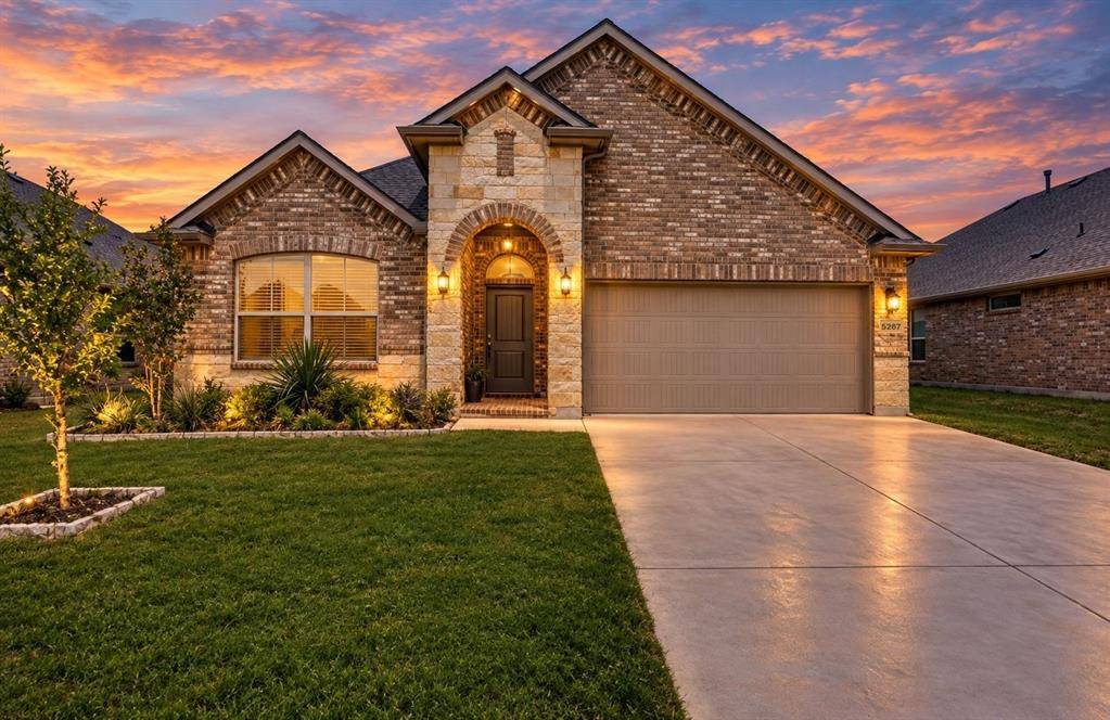 5267 Mountain View Drive, Krum, TX 76249