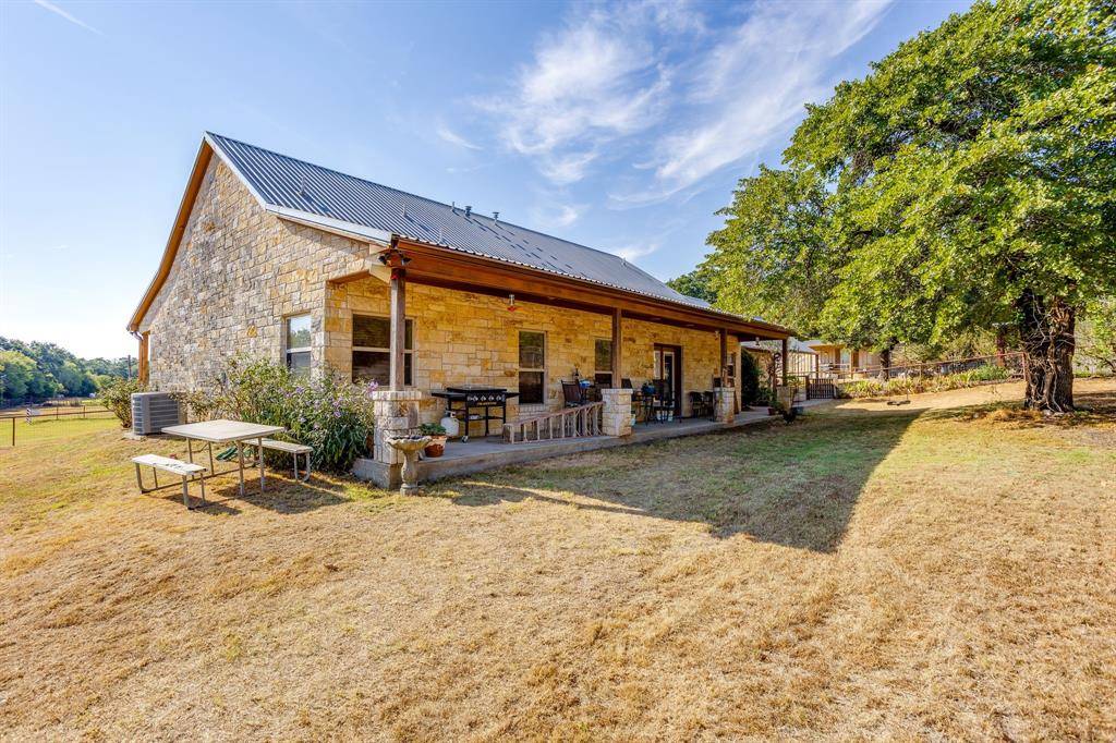 3305 E Fm 916, Cleburne, TX 76031