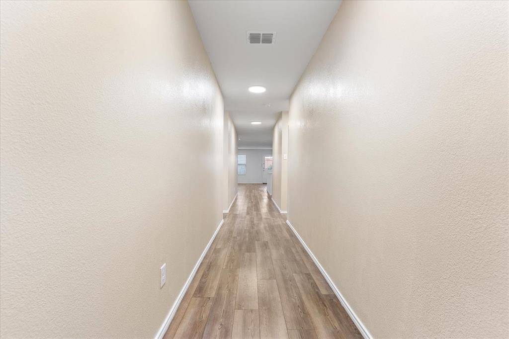 2918 Acacia Drive, Heartland, TX 75126