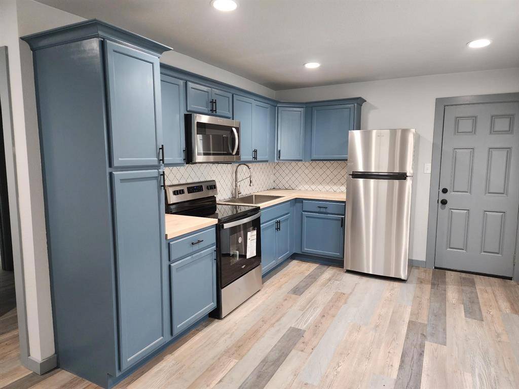 513 Cascade Drive, Garland, TX 75041