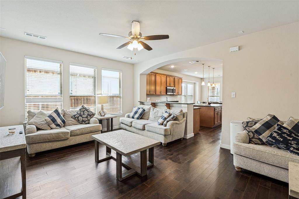 1224 Friesian Lane, Aubrey, TX 76227