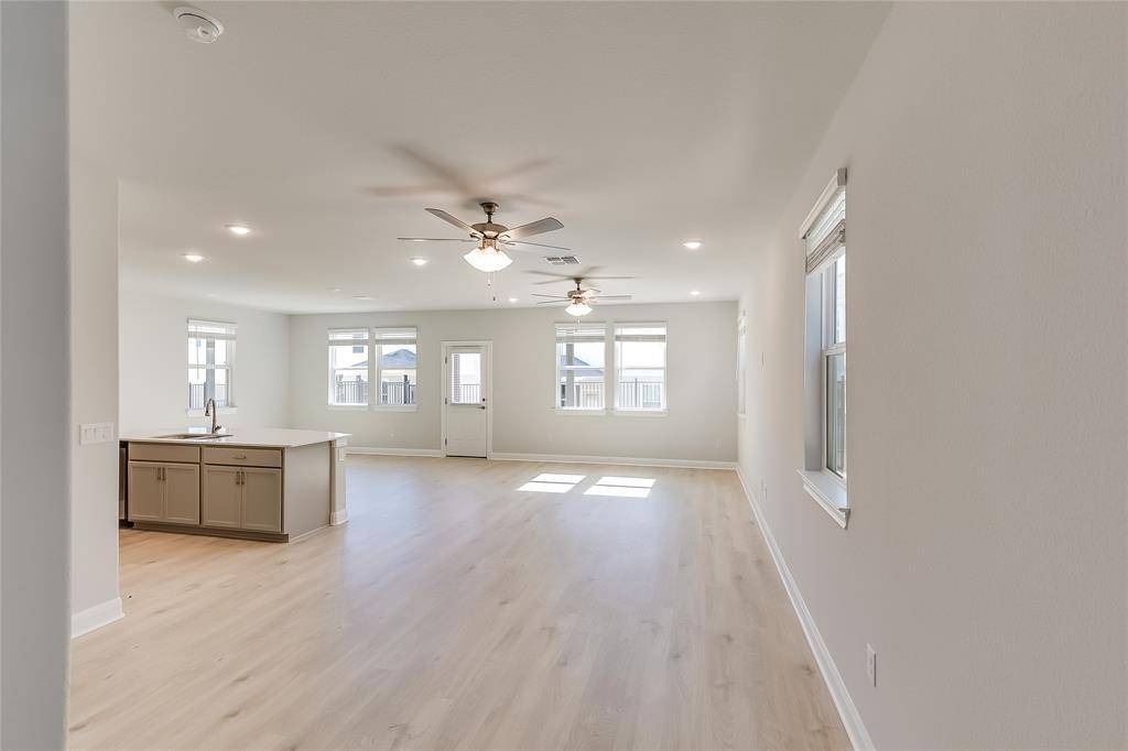 1005 Legend Milton Ln, Austin, TX 78748
