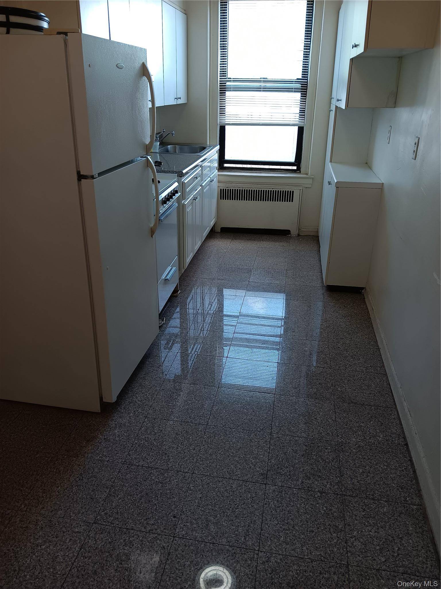 40-45 201 ST, Bayside, NY 11361